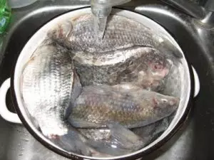 Можно ли солить размороженную речную рыбу