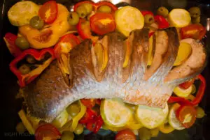 Как вкусно приготовить в духовке рыбу белый амур